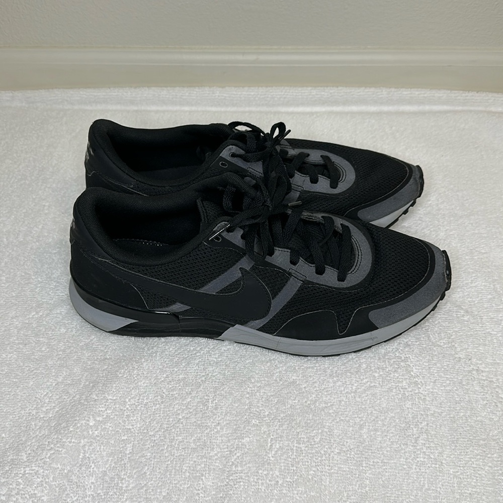 NIKE AIR PEGASUS 83/30, size 13, normal wear